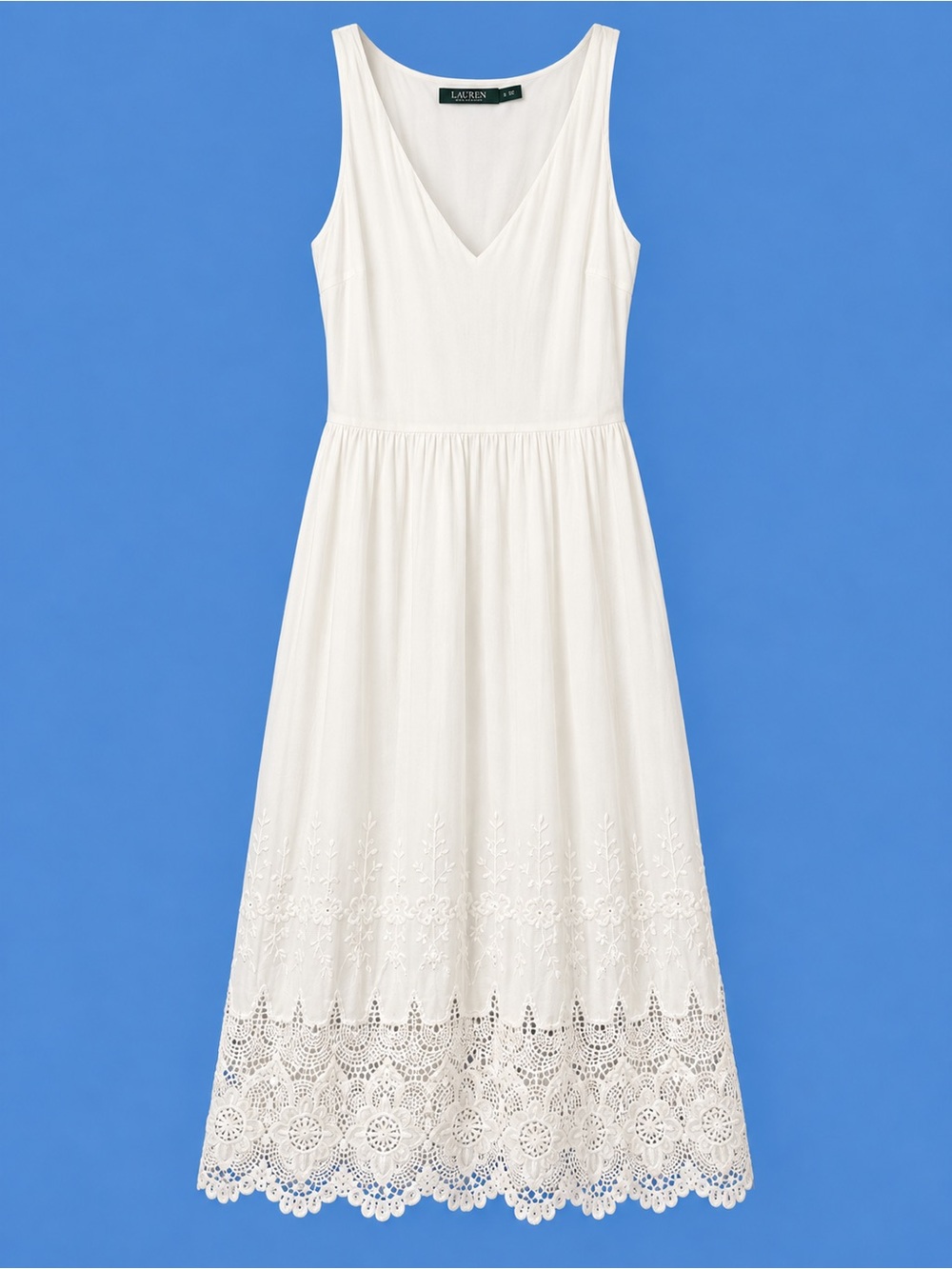 Beautiful white dress!